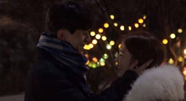 花絮比剧还甜3:《触及真心》李栋旭,刘寅娜一对看就傻笑,求你们快点在