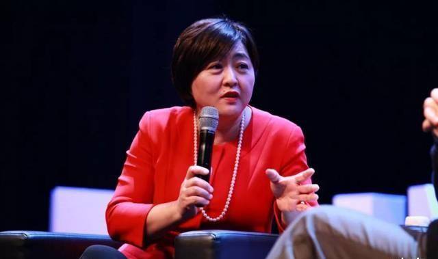 原创刘强东背后的风头女王徐新靠京东赚回100亿投出数个中国首富