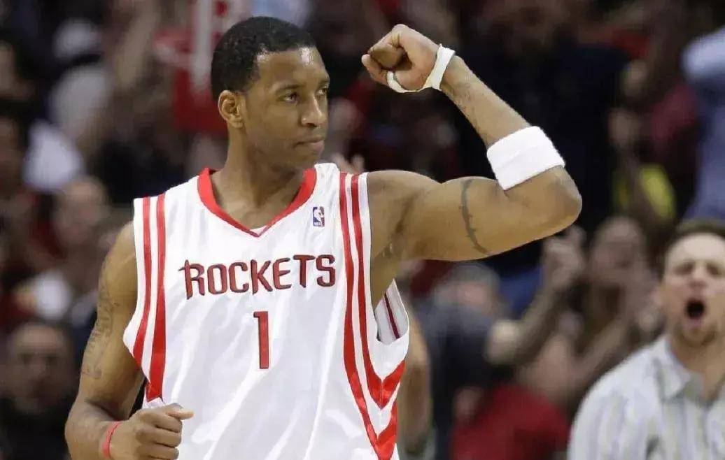 麦迪被交易火箭后,范甘迪要求把球给姚明,直言与姚明搭档有难度_挑战_