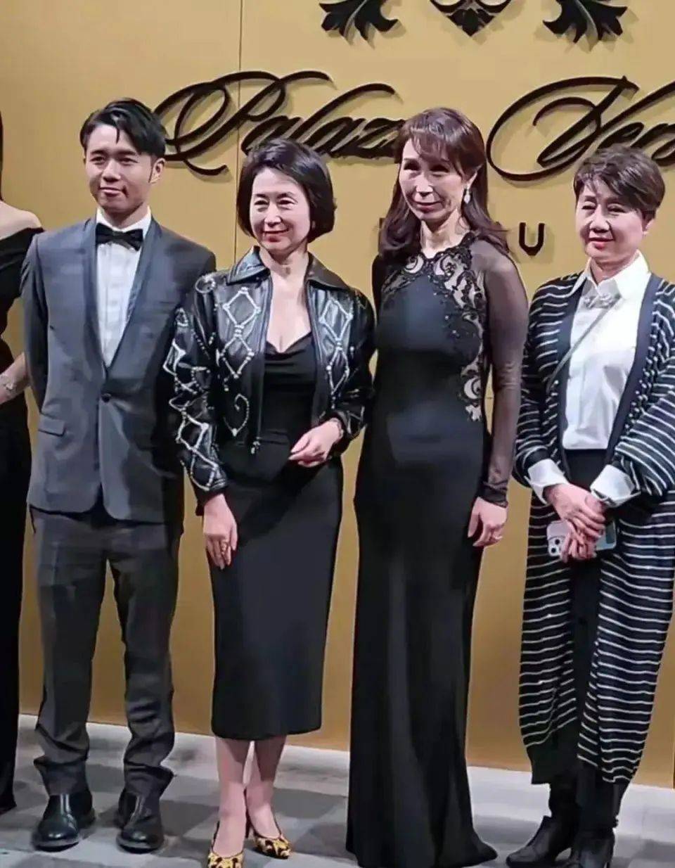 二三房出大美人,四房女儿少了几分贵气_超凤_何超琼_五官