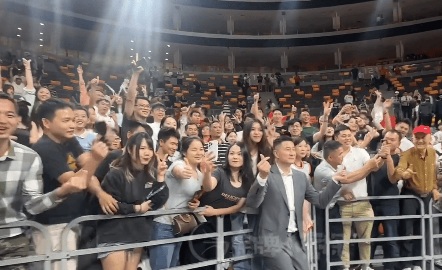 原创粤浙趣事徐杰直呼神医徐昕痊愈小胡领袖气质杜锋2将专访