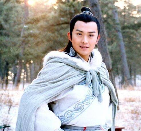 古装第一美男黄海冰出道便演金庸剧爆红今50岁却成为龙套男
