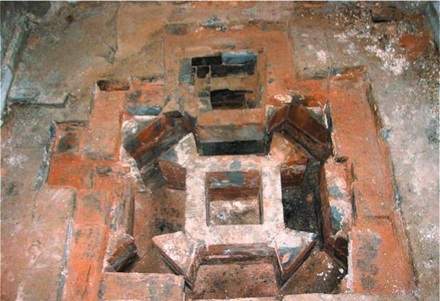 一座千年宝塔,历经10次劫难,专家及时发掘,挖出3亿珍宝_镇海_地宫