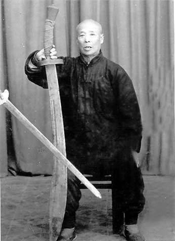 就在此时,有人去北京请出了李存义大弟子,他们的大师兄尚云祥.