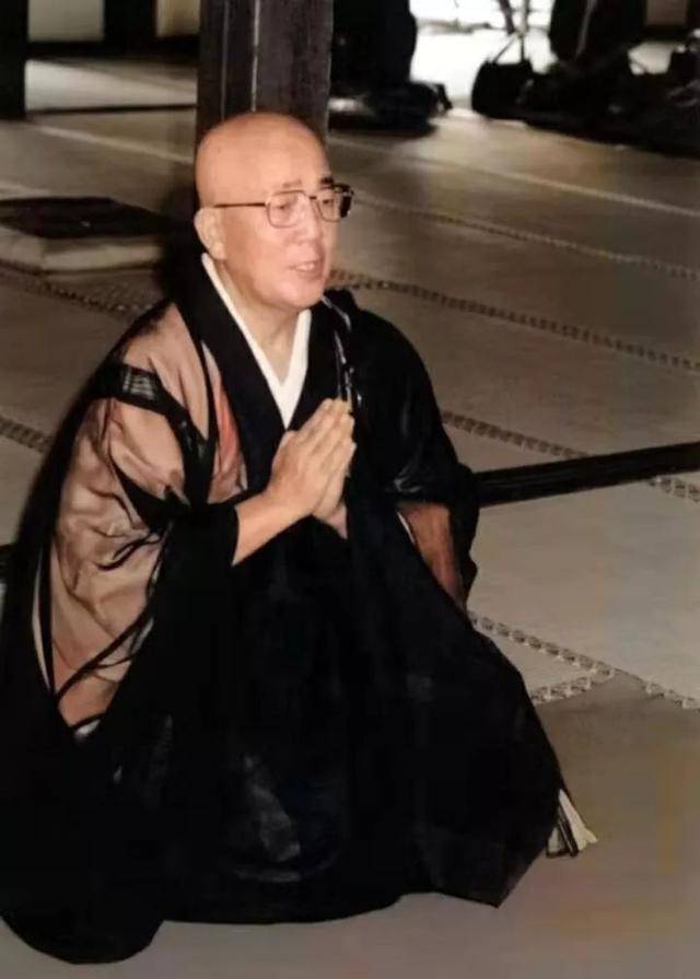 原创65岁的稻盛和夫去体检却被查出得了胃癌他的处理方式令人叹服