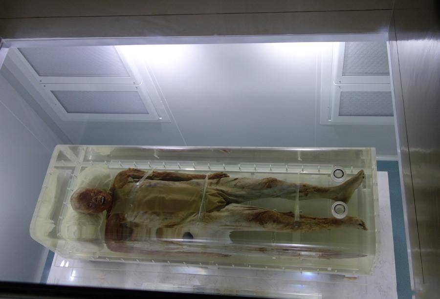 为何能两千年不腐,那封写给阴间的介绍信,是什么内容_先生_棺材_古尸