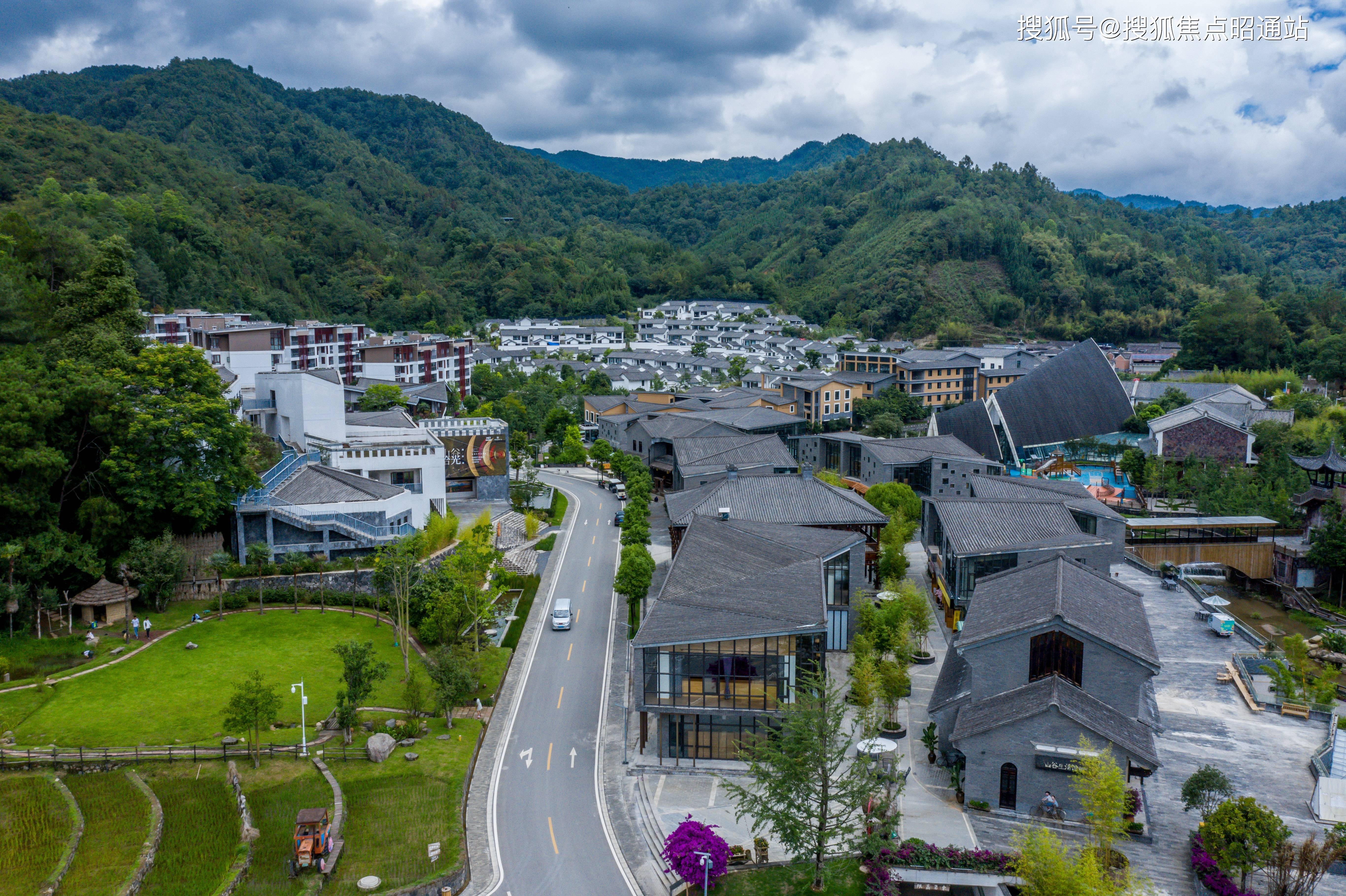 云南被公认的宜居县城,气候景色不输大理,消费不高适合养老