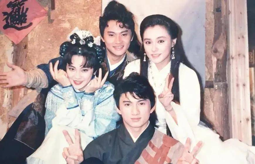 播出30年,两位男主近况悬殊,神仙姐姐退圈多年_吴奇隆_陈志朋_电视