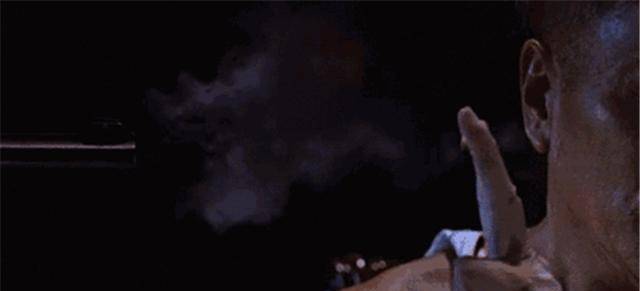 原创美国魔术师冒充中国人表演绝活徒手抓子弹在舞台中弹身亡