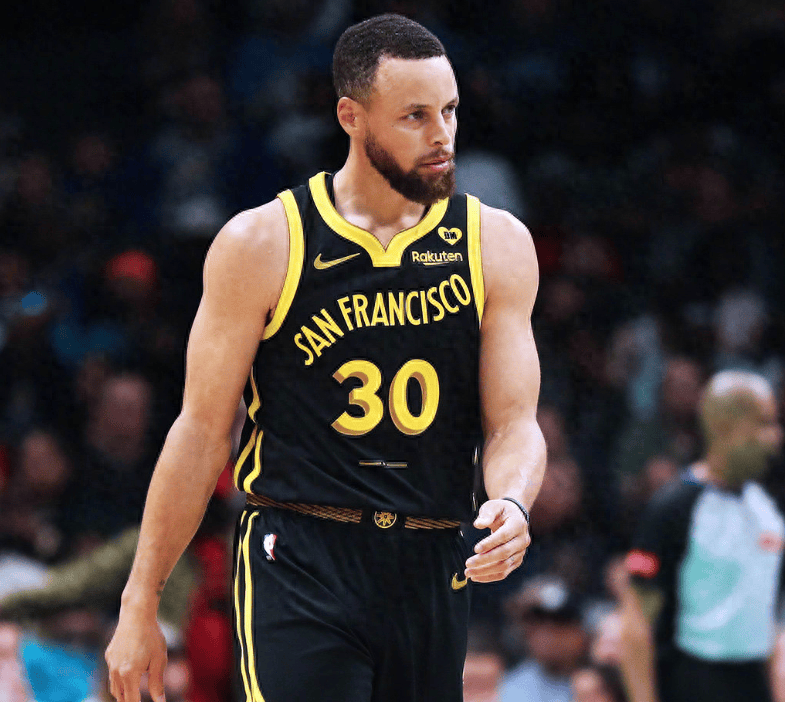 原创勇士大胜库里234保罗里程碑维金斯梦回巅峰格林险被惹怒