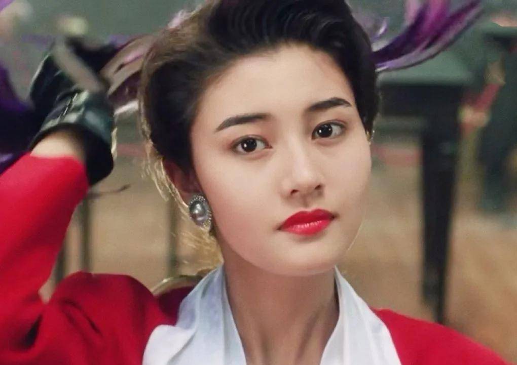 原创港风壁纸头像李嘉欣虽然美得惊人然而洪欣气质绝对更胜一筹