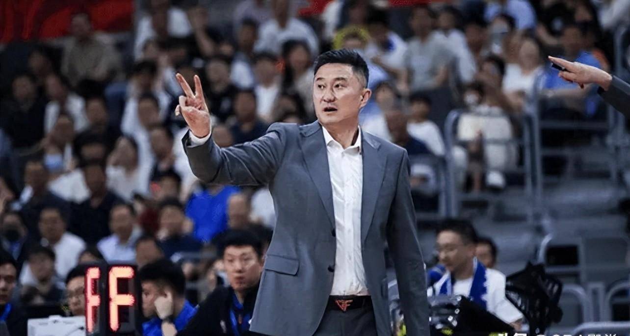 广东131-78胜广厦,来看赛后杜锋,张明池,王博与胡金秋说了啥?