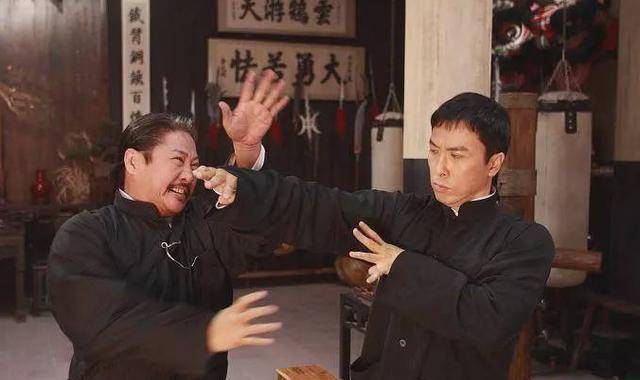 原创甄子丹唯一的外国徒弟曾打昏洪金宝44岁因服止痛药发病而亡