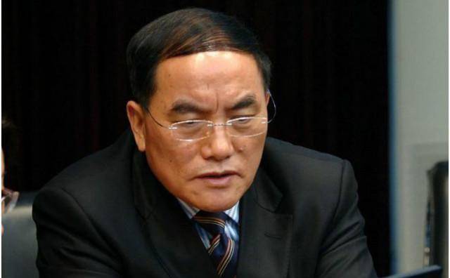 一代零售狙击手落寞史:业绩碾压沃尔玛,身家90亿,如今变卖资产_何金明