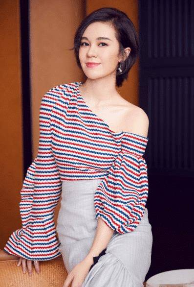 "的超女,唱的歌红遍了大街小巷,自己还没成一线歌手_实力_郁可唯_歌曲