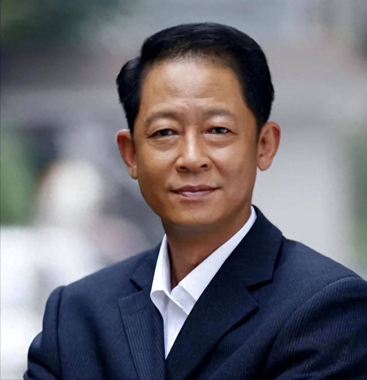 淡泊名利的4位演员,个个是影帝级别,再穷也不乱接戏_王志文_张译_生活