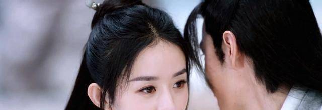 最后的大结局中有三对恋人,分别是楚楚和李晟,李妍和杨瑾,以及我们的