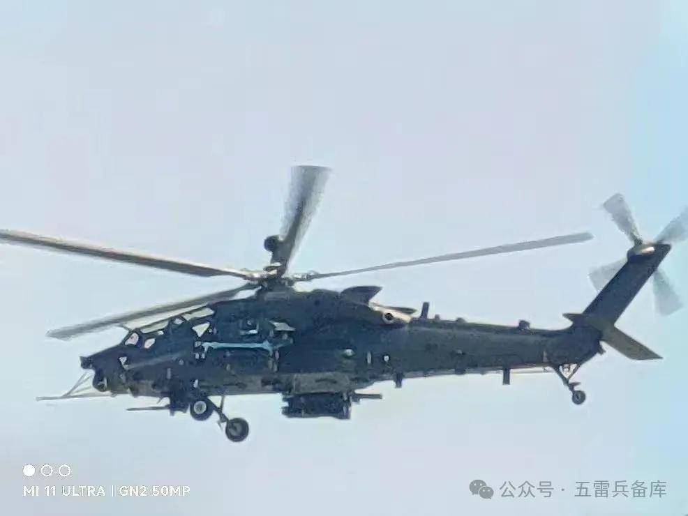 原创头顶一个球国产新武装直升机频频试飞战力或赶超长弓阿帕奇米28等