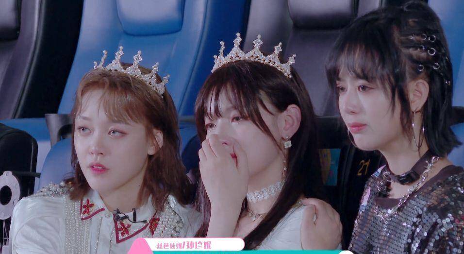 原创赵粤父亲卧病床为她加油得知赵爸是抗疫英雄现场学员泣不成声