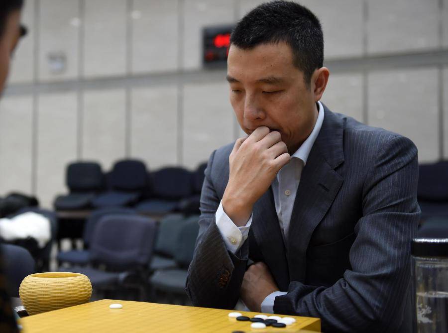 原创重磅中国农心杯英雄谢尔豪九段2连胜跻身世界冠军赛决赛