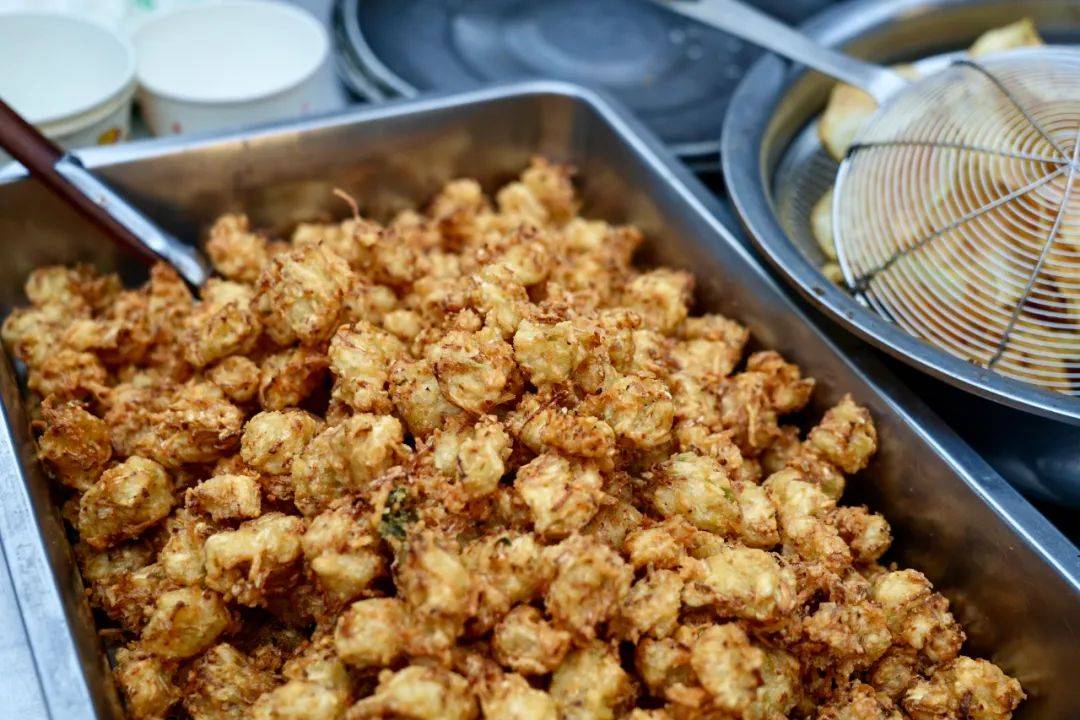 甘肃麻辣烫火出圈甘肃这座小城真能把人香迷糊了