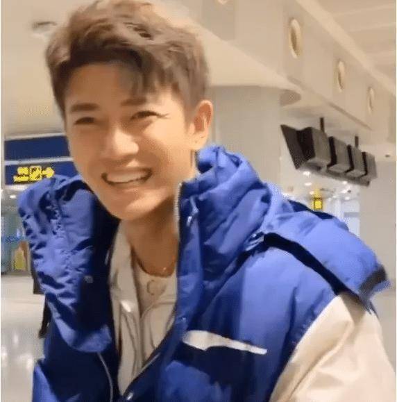 而杨紫跟谭松韵也是经常的叫任嘉伦为国超.