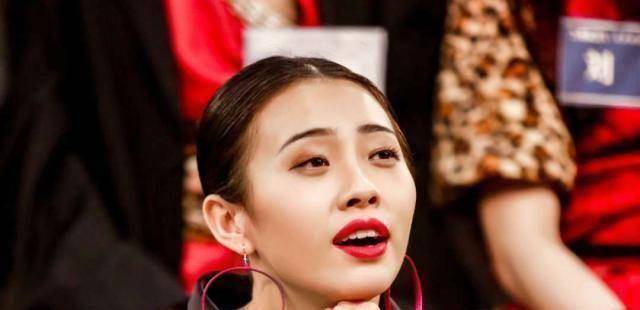 拉丁组合的这首《微光》把我跳哭,他们却被淘汰了_贾昊悦_拉丁舞
