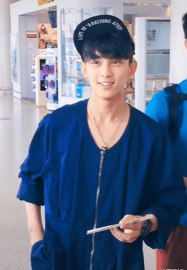 原创吴磊穿大码连体衣太帅气全网都在好奇他想上厕所怎么办