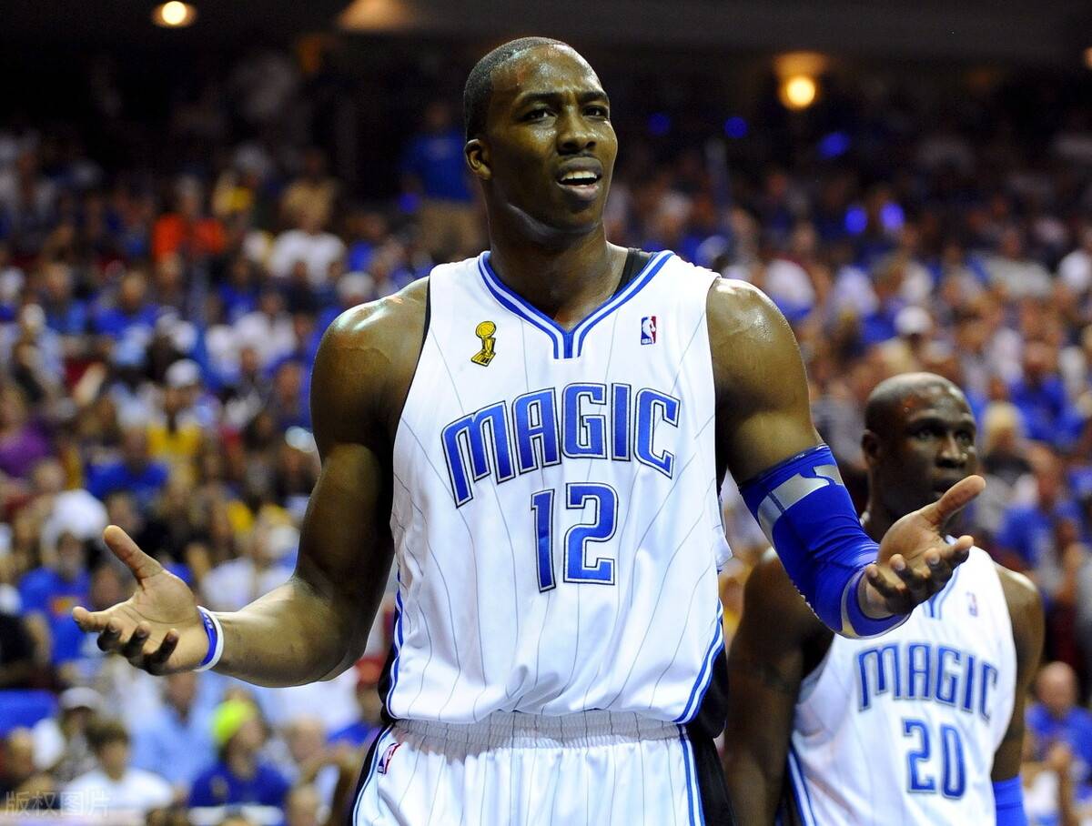 霍华德宣布破产!含泪表态卡里只剩200万,乞求湖人再给份合同_篮球_生