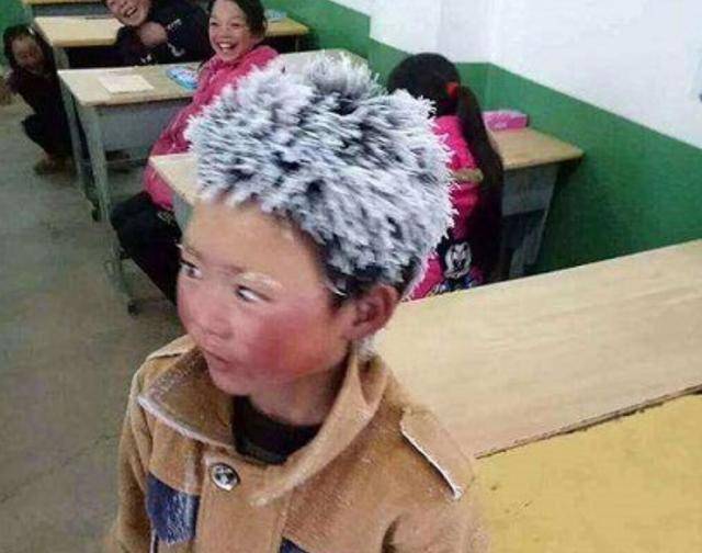 原创4年前那个走45公里山路上学满头冰花的男孩如今过得怎么样