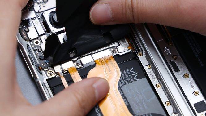 vivoxfold3首发拆解如何实现热辣滚烫式瘦身