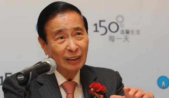于是大胆转向房地产业行业.