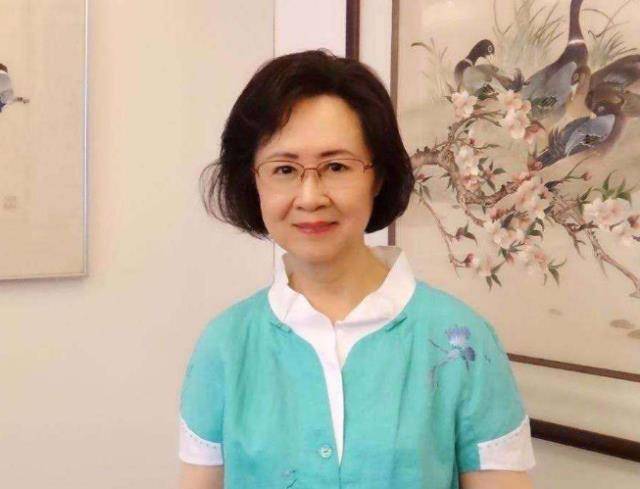 妻子2次怀孕,2次生下双胞胎,女儿名字成亮点_袁行恕_陈致平_袁励衡