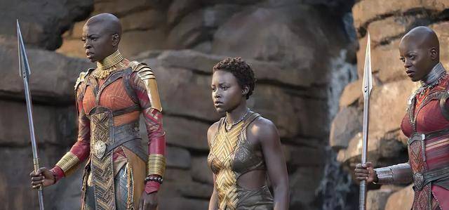 《黑豹》是如何在无人注意的情况下,改变了超级英雄电影_漫威_全世界