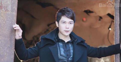 一部戏走红13年的他,今患病靠打针为生,4个孩子无一是亲生_王灿_古装