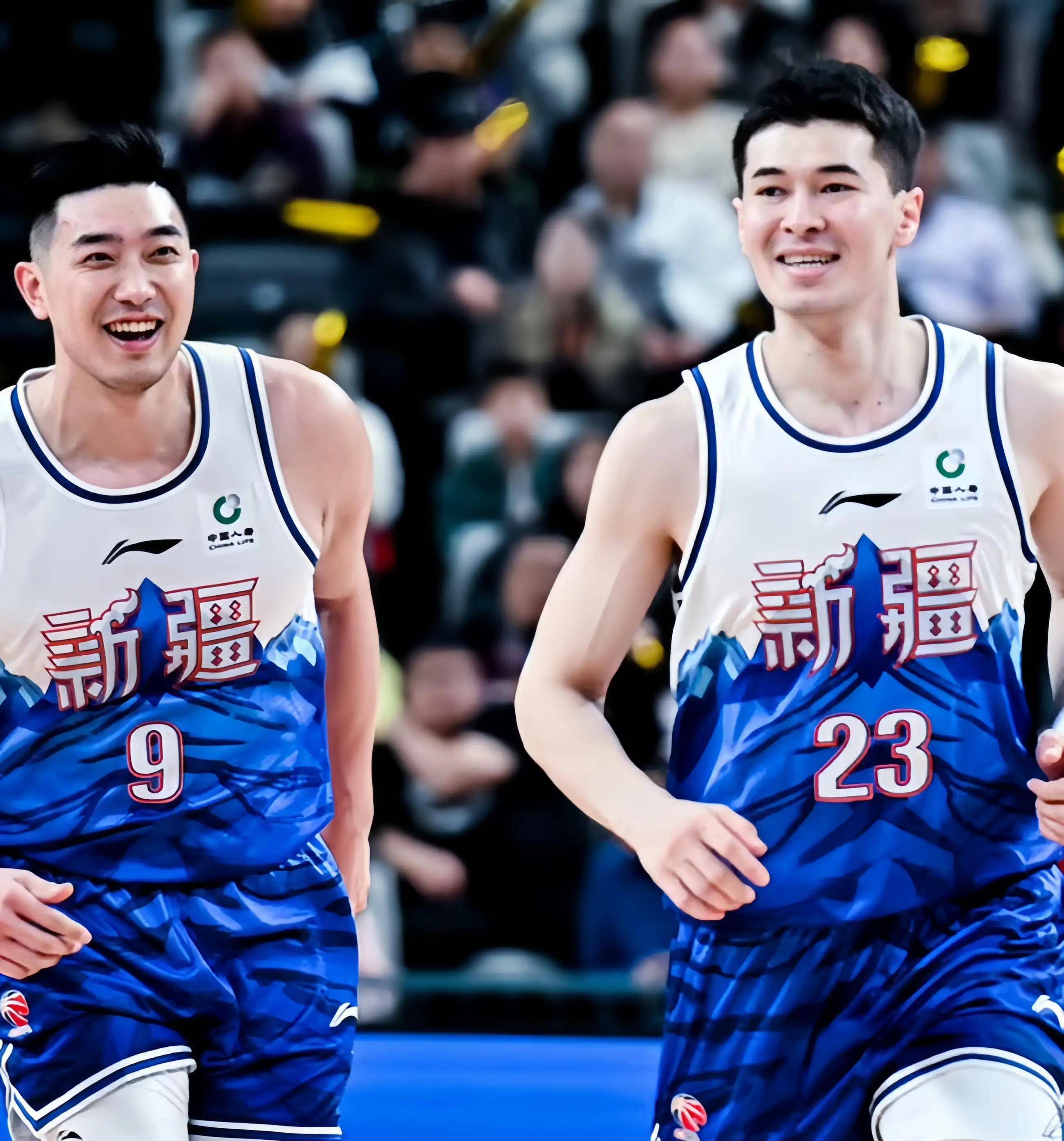 阿不都沙拉木得到20分11篮板10助攻,14投8中,三分球3中1,罚球8中3.
