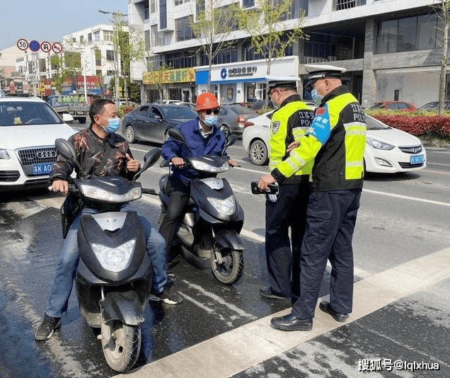 原创为什么很多没上牌电动车不拦自己未戴头盔却罚款交警回应来了