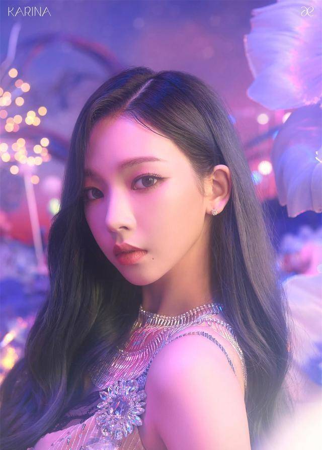 原创aespakarina在水中的训练视频让网友都对她的素颜赞叹有加