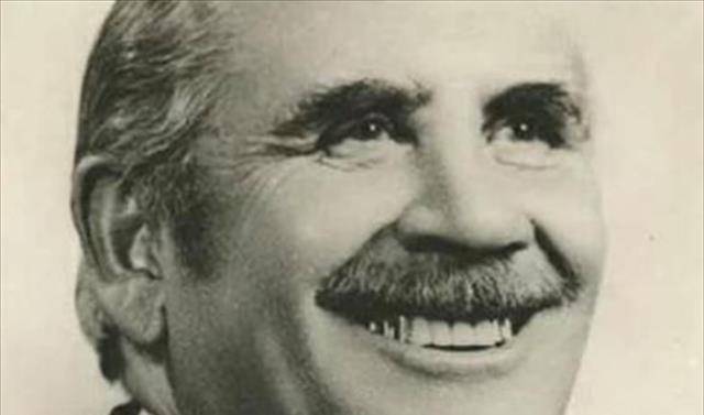 天亮后他却成了总统_民主党_佐拉·阿明_达乌德