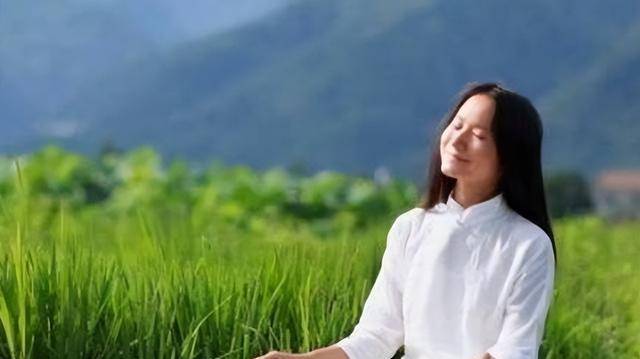 原创终南山隐居姑娘还没有修道成仙却败在了山上的高额房租上