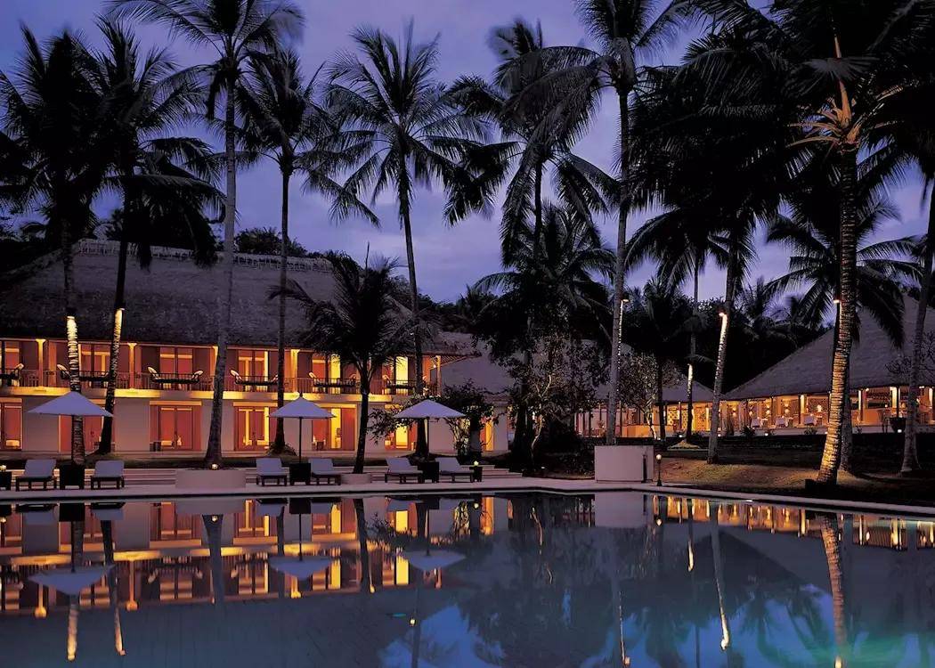 鸟笼发呆亭,无边泳池,奢华帆船...这个先锋度假品牌究竟还有多少"惊喜