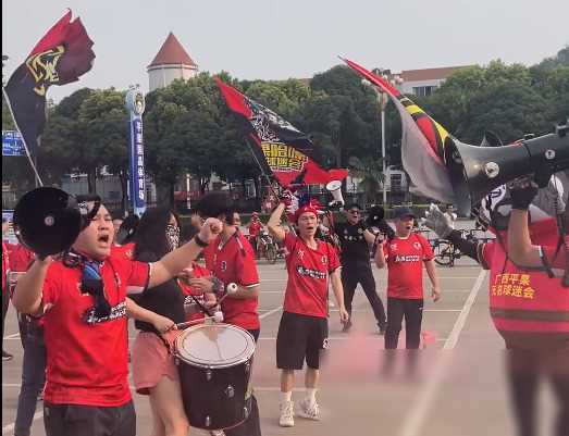 原创广西队10小胜石家庄舞动红狮汪嵩2助攻中甲联赛积分榜震动