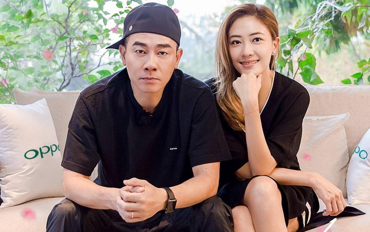 原创陈小春即使现在幸福美满但3000元卖掉的弟弟仍是最大的遗憾