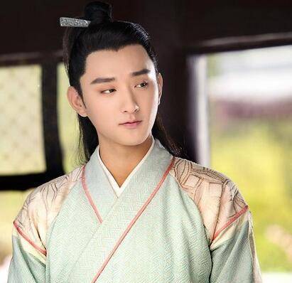 原创于小彤两段姐弟恋一个差10岁一个差5岁可怎么就都分手了