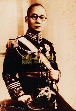 地下党2位团长同时被剥夺兵权,原以为暴露了,原来不过虚惊一场_张冲