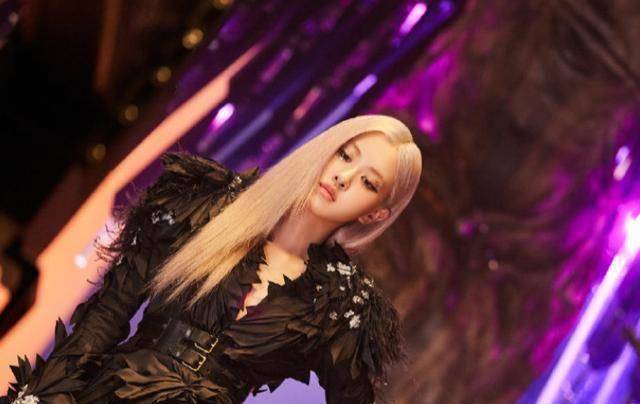 的"时尚经":长裤变上衣,用剪刀爆改各种奢侈品_市场_韩国女团_的发展