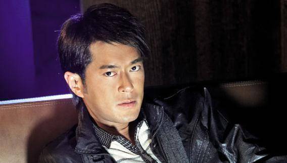 然而,必须承认的是,《追龙2》的剧本质量有待提升,但古天乐的表演依然