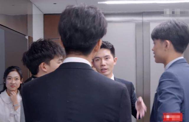 offer2李晋晔李晨撞脸了二人同框录节目实习生说的话亮了