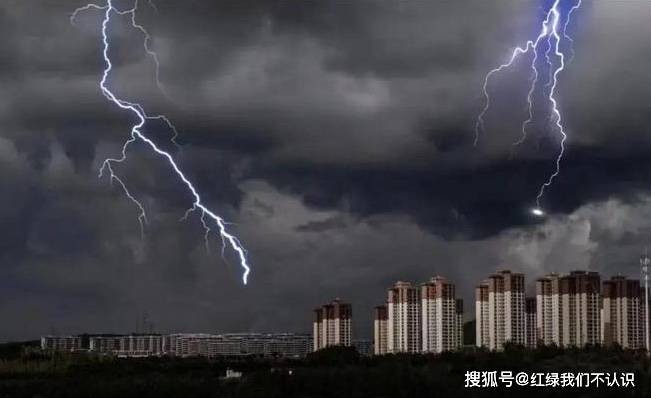 南昌冰雹红色预警极端天气对人类的影响