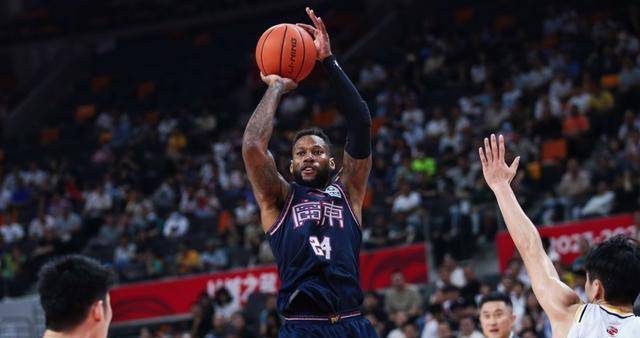 威姆斯:广东宏远的争冠利器